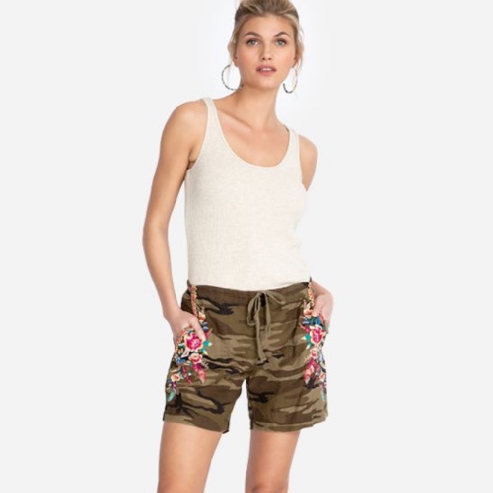 JOHNNY WAS Imani Linen Camo Shorts  - Women’s Size Small - New With Tags